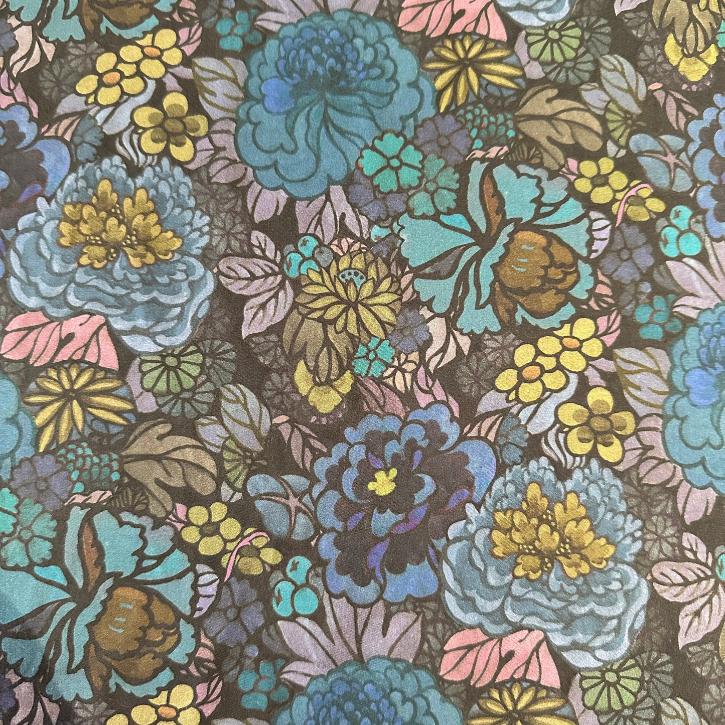 Heritage Garden | Tana Lawn™