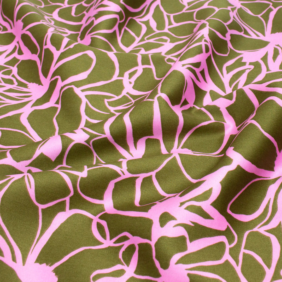 Magnolia in Moss Green | Cotton Satin 1.7m Remnant