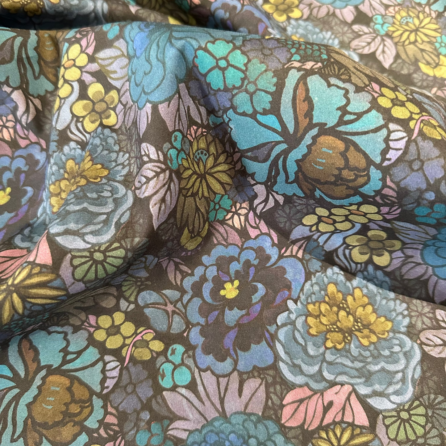 Heritage Garden | Tana Lawn™