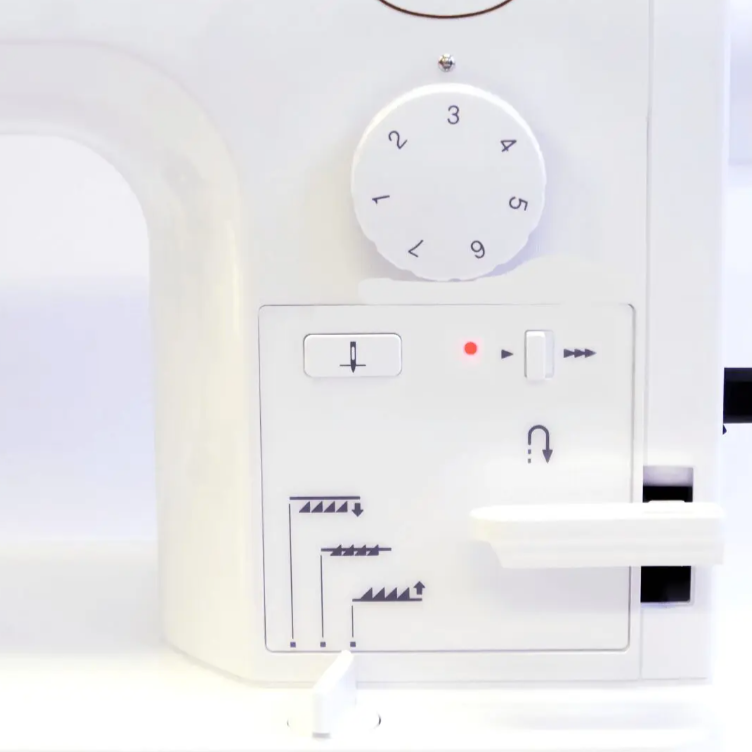 Hagane Sewing Machine | baby lock