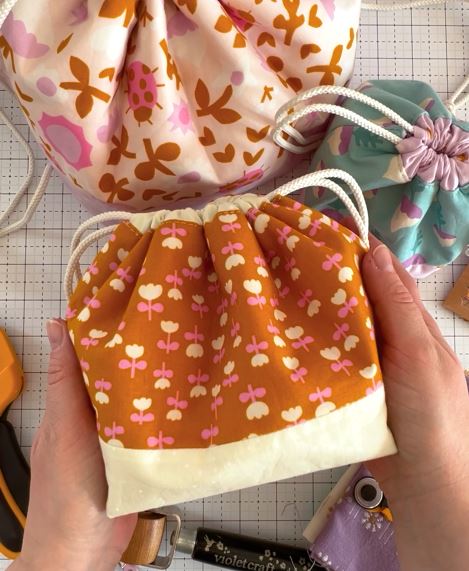 Divided drawstring pouch pattern